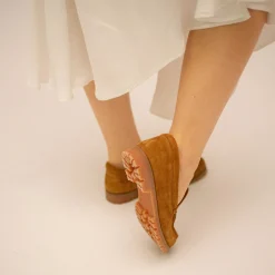 Adam Półbuty, Karmelowy Welur