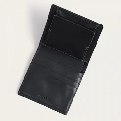 Adon Portfel, Czarny