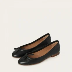 Amuka Baleriny, Czarny