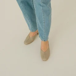 Apulia Czółenka, Chalwowy