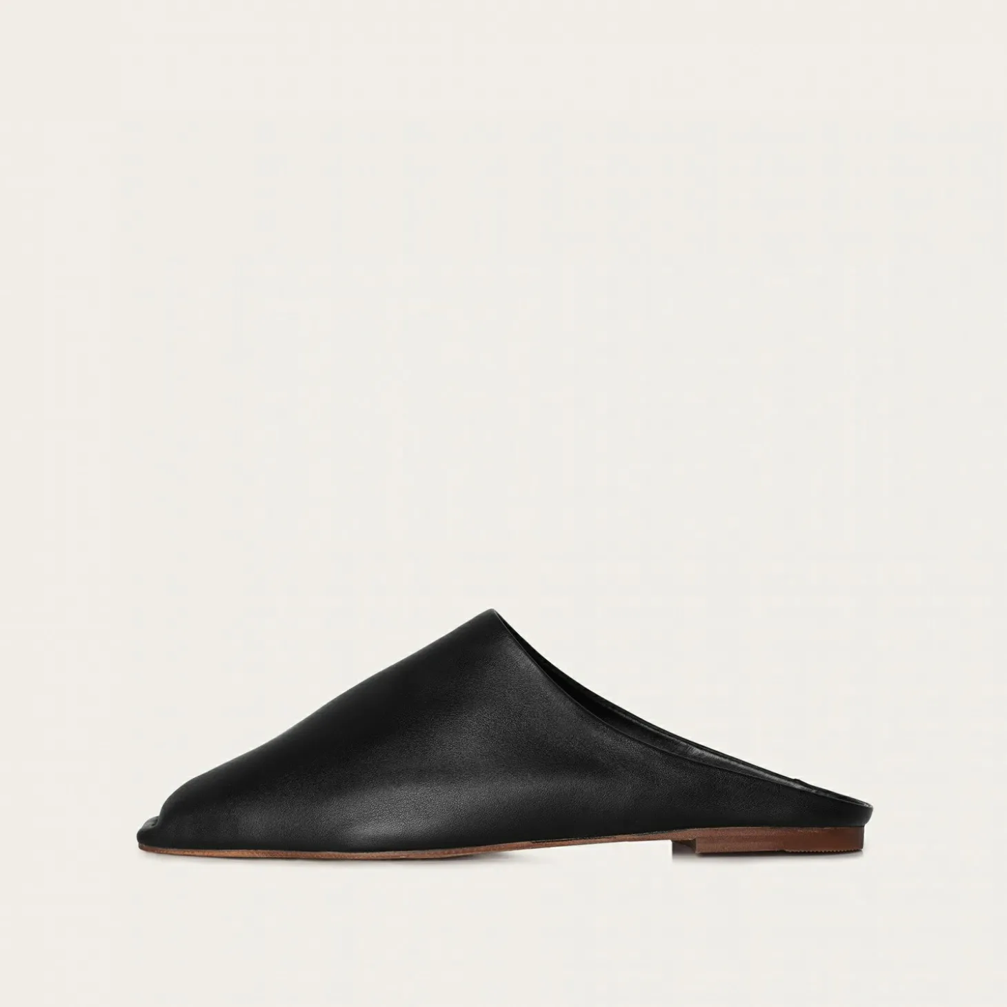 Bayit Klapki, Czarny