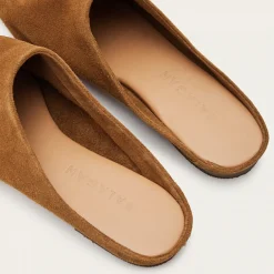 Bayit Klapki, Karmelowy Welur