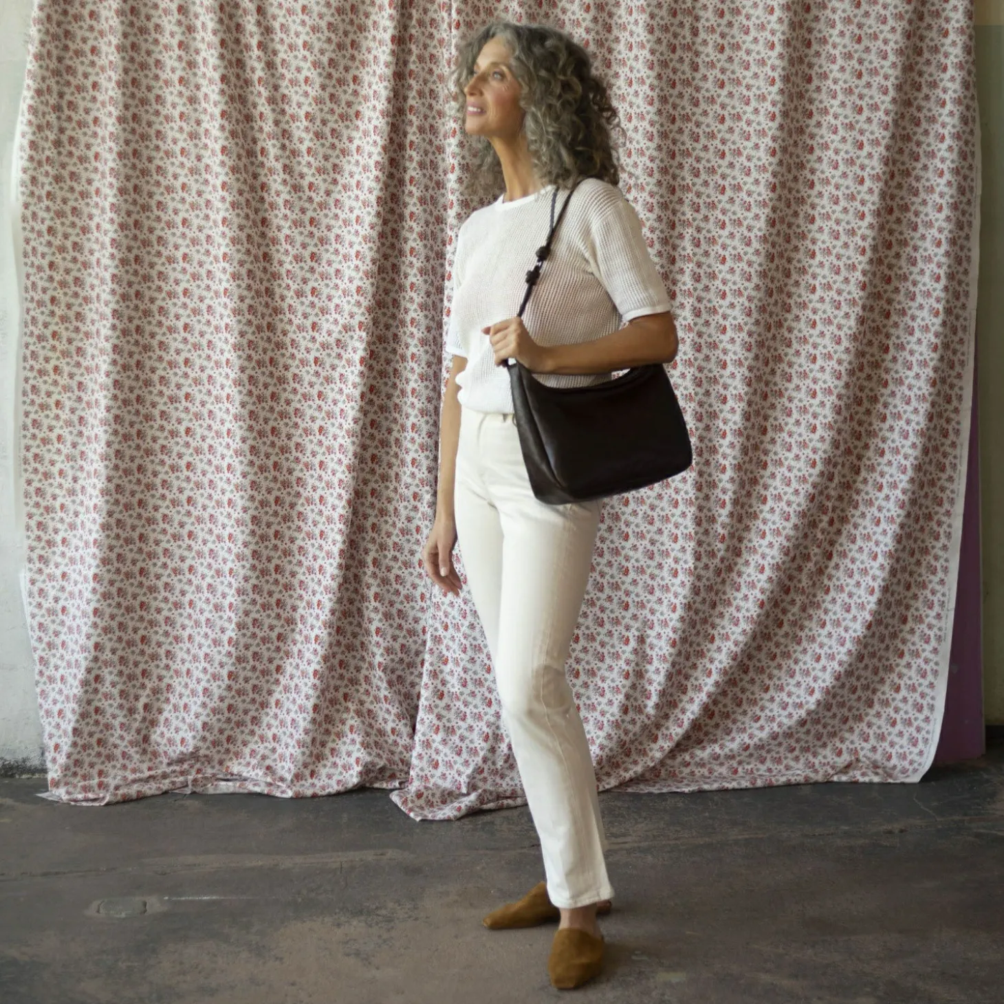 Bayit Klapki, Karmelowy Welur