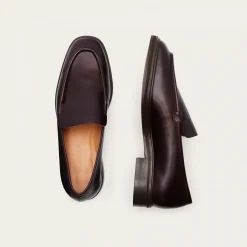 Camila Półbuty, Mahoniowy