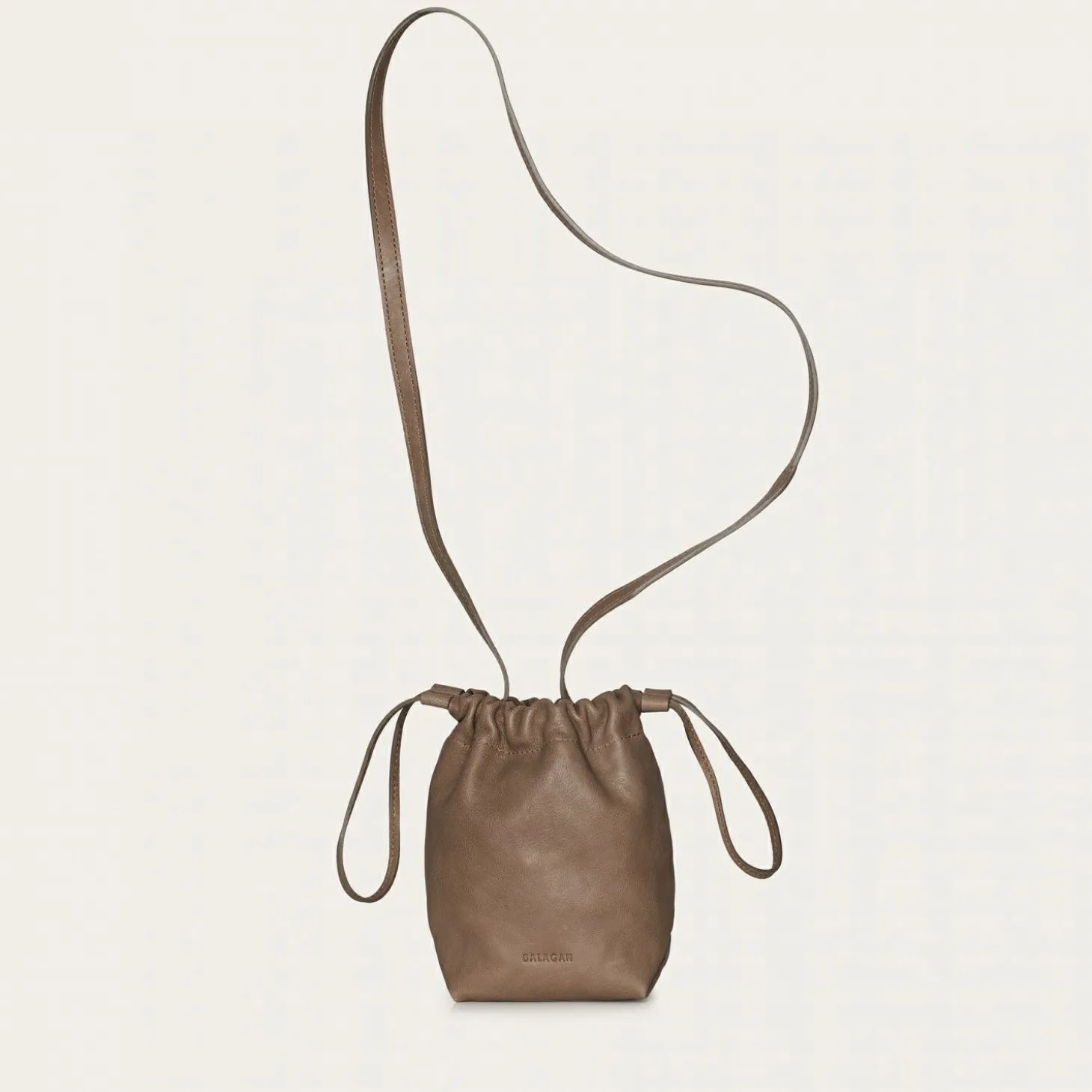 Dima Torebka S, Dymny