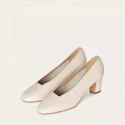 Dvora Czółenka, Kremowy