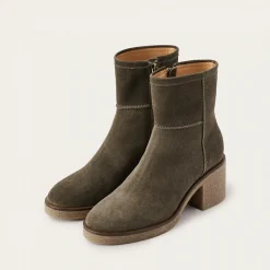 Ejtan Botki, Dymny Welur