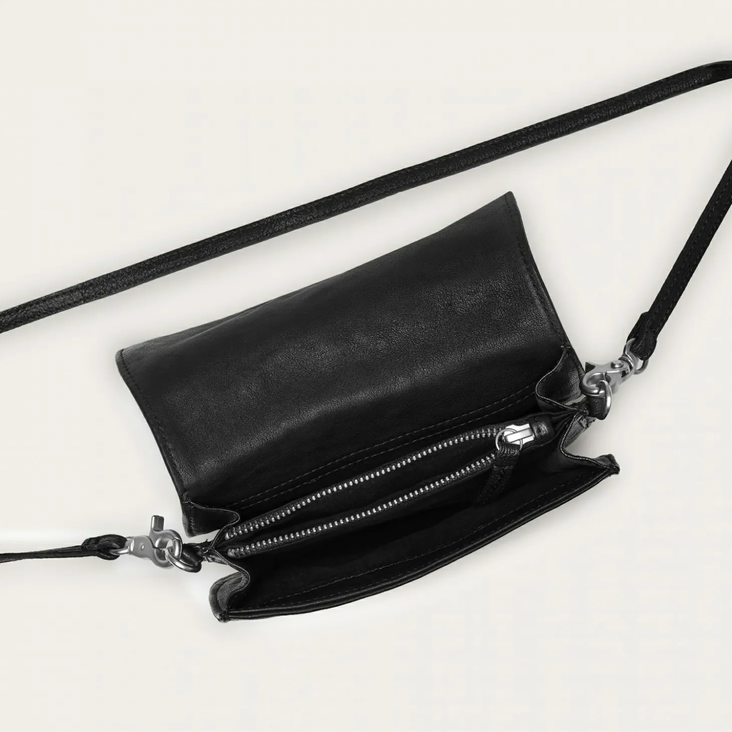 Eveline Torebka, Czarny