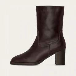 Gawoa Botki, Ciemny Braz