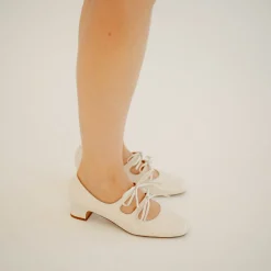 Greta Czółenka, Bialy Polysk