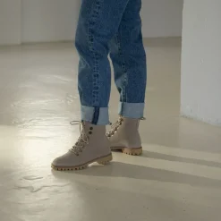 Har Botki, Szary Welur