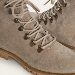 Har Botki, Szary Welur