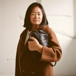 Hug Bag Torebka L, Czarny Wzor Krokodyla