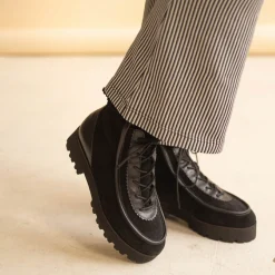 Junko Botki, Czarny Welur