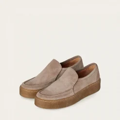 Kulit Mokasyny, Marrone