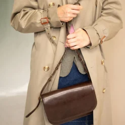 Mara Torebka, Ciemny Braz