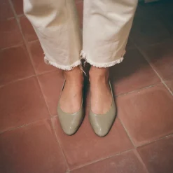 Mishor Baleriny, Kamienny Szary