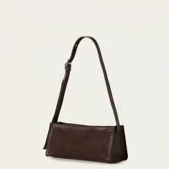 Monique Torebka, Ciemny Braz