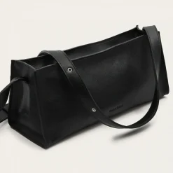 Monique Torebka, Czarny