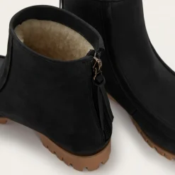 Moten Botki, Czarny Woskowany