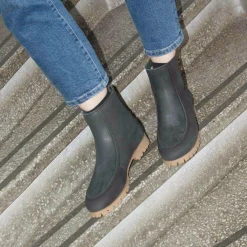 Moten Botki, Czarny Woskowany