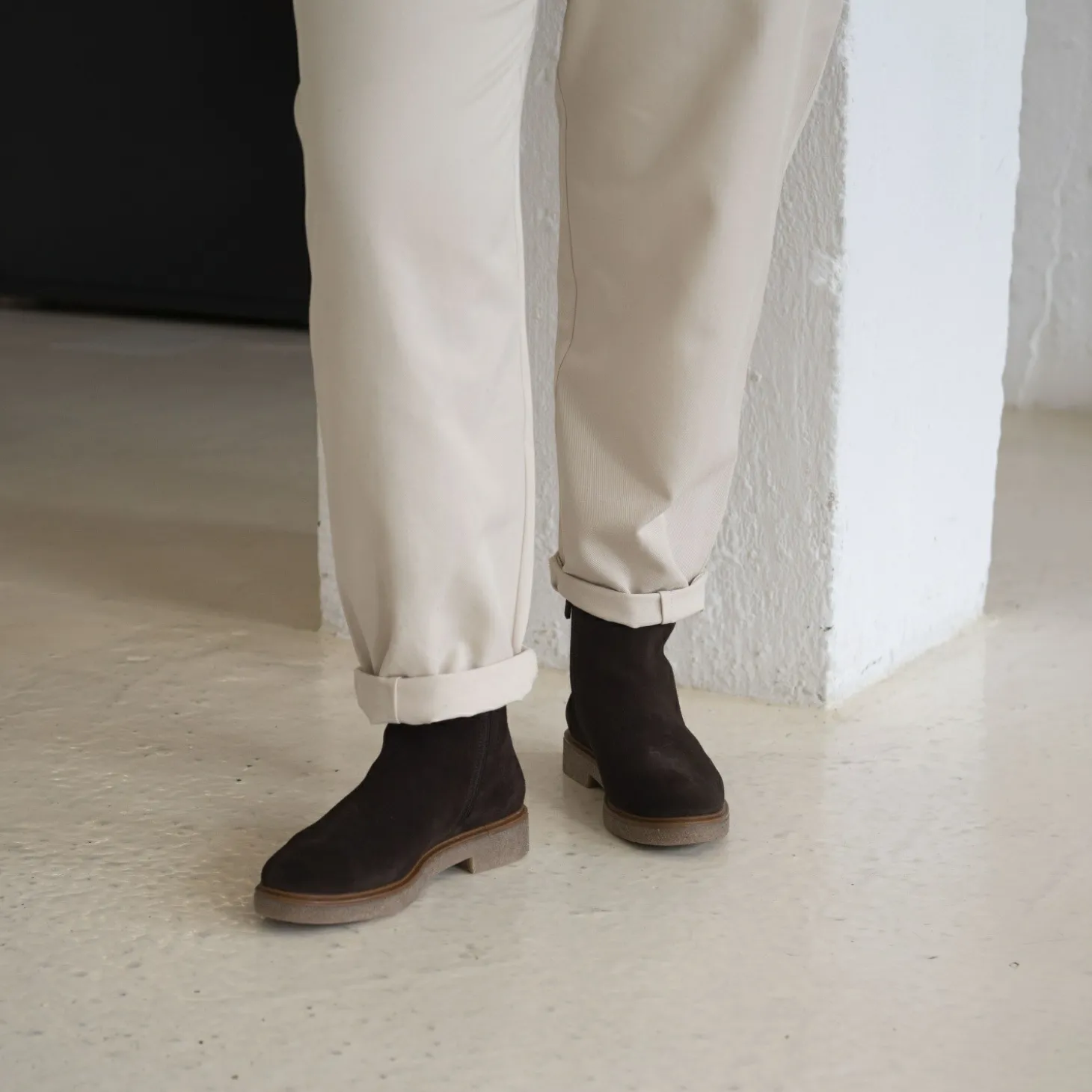 Naki Botki, Czekoladowy Braz Welur