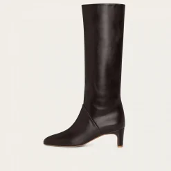 Nancy Botki, Ciemny Braz