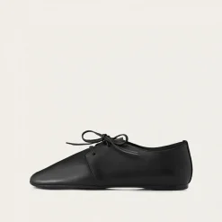 Notza Półbuty, Czarny