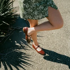 Pass Baleriny, Bordowy Polysk