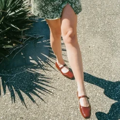 Pass Baleriny, Bordowy Polysk