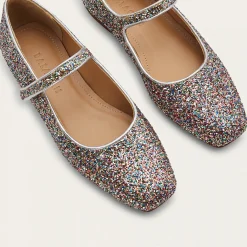 Pass Baleriny, Confetti