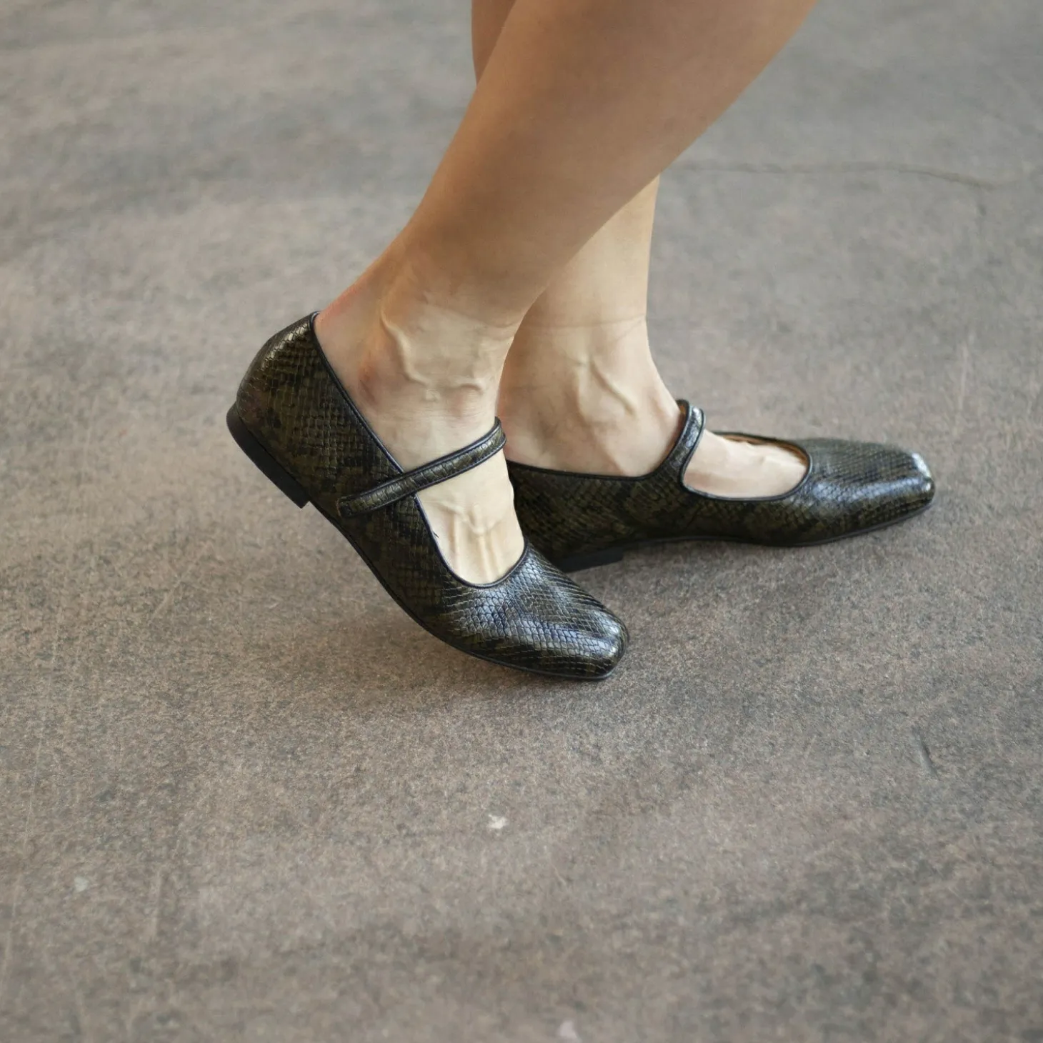 Pass Baleriny, Oliwkowy Wzor Pytona