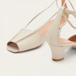 Patio Sandaly, Kremowy