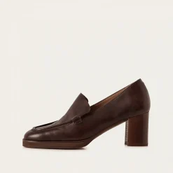 Patrizia Czółenka, Ciemny Braz