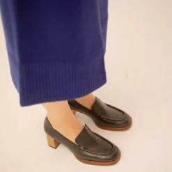 Patrizia Czółenka, Czarny