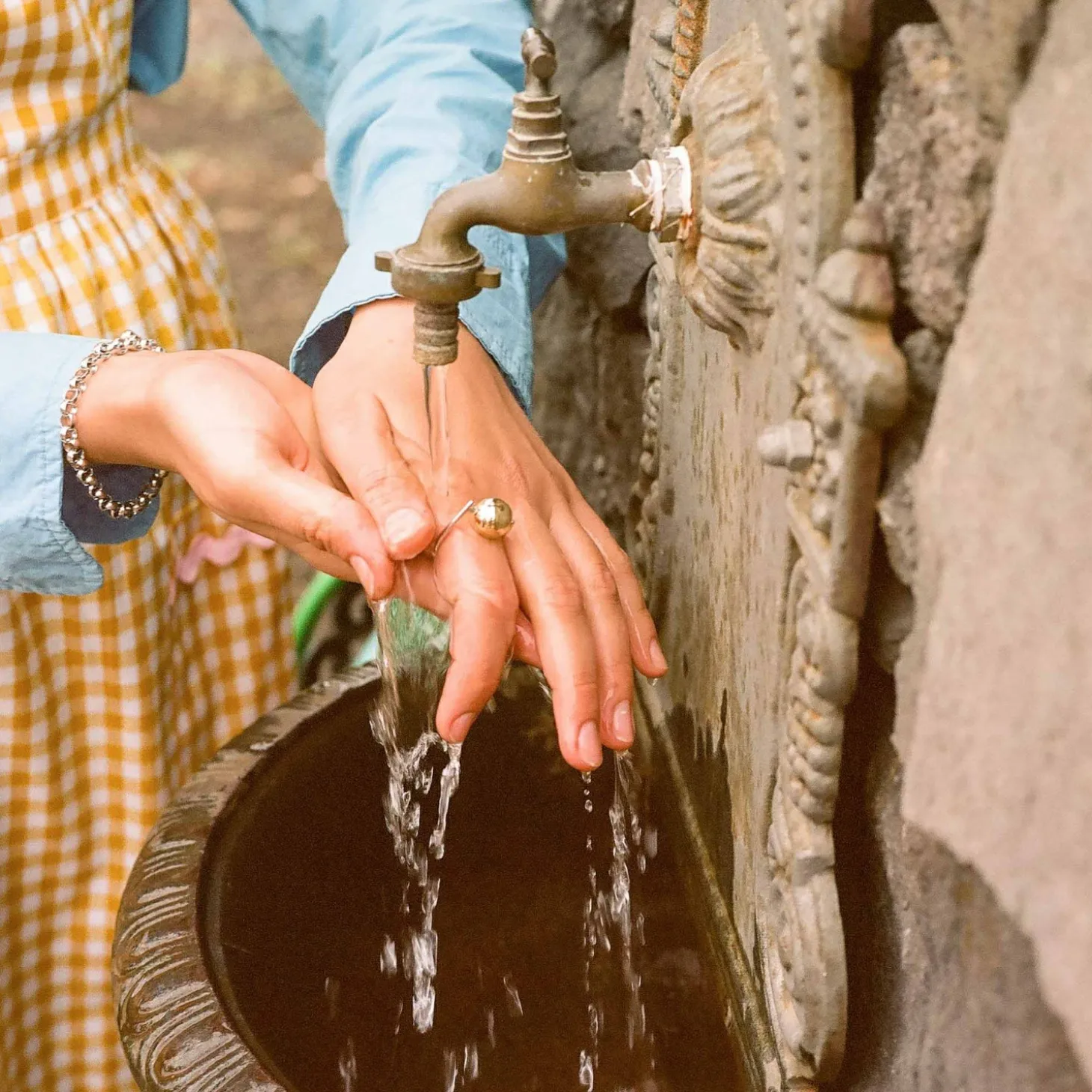 Pierscionek Z Duza Kulka