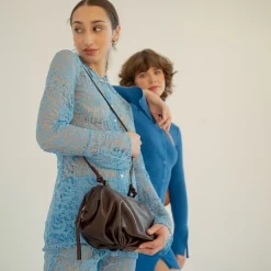 Plis Torebka, Ciemny Braz