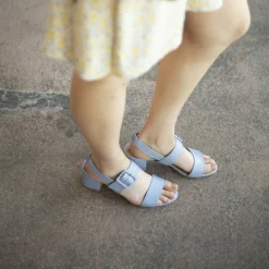 Rehava Sandaly, Dzinsowy Blekit