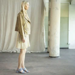 Rehava Sandaly, Dzinsowy Blekit