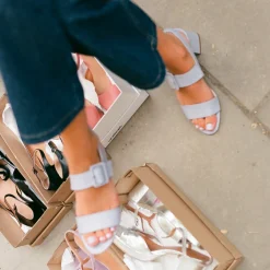 Rehava Sandaly, Dzinsowy Blekit