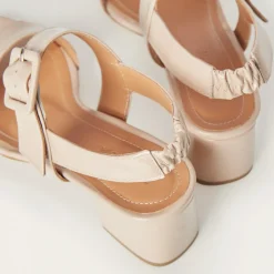 Rehava Sandaly, Ratanowy Polysk