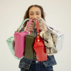 Roha Torebka, Fuksja