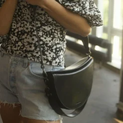 Sahar Torebka, Czarny Blysk