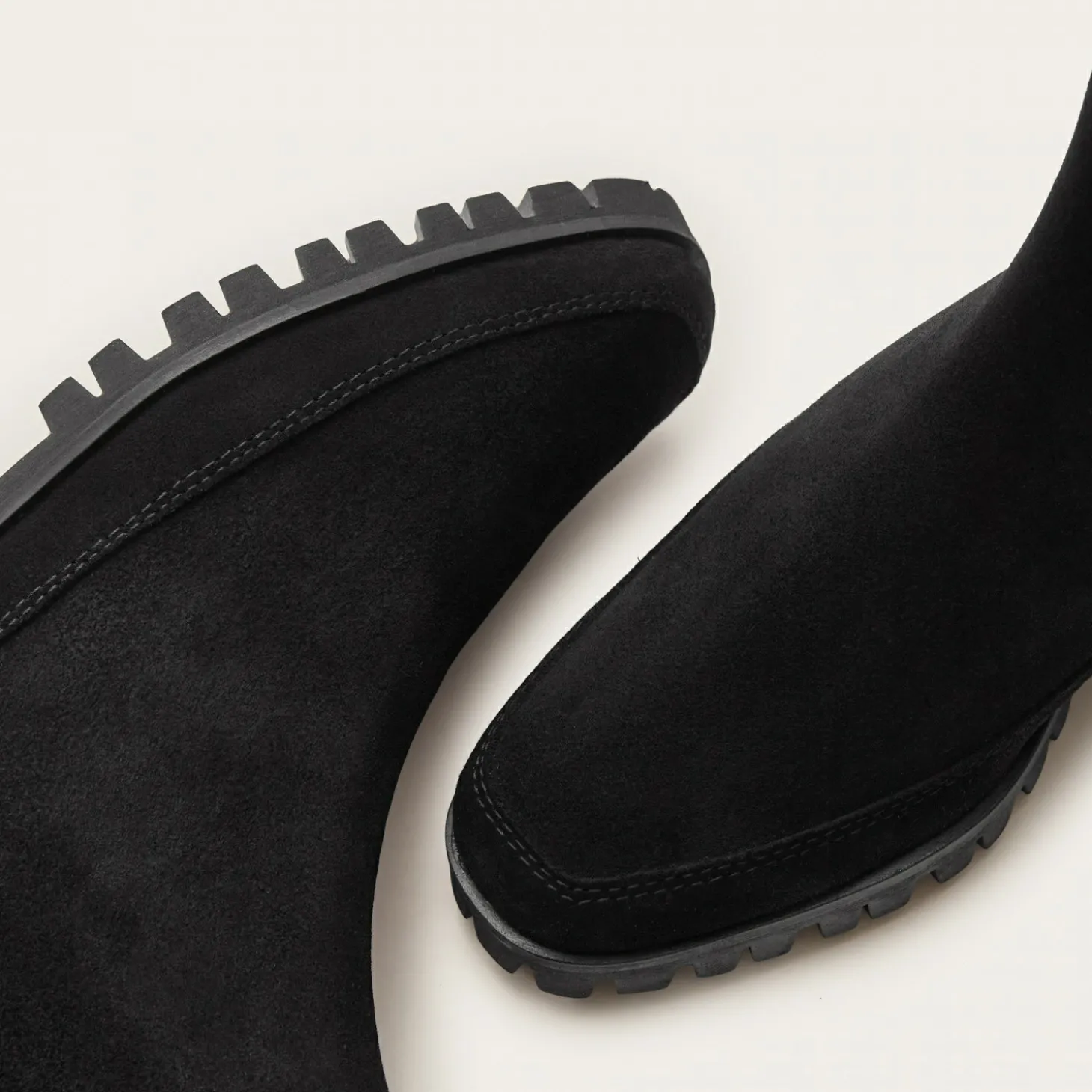 Saviv Botki, Czarny Welur