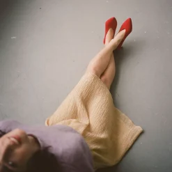 Schpitz Czółenka, Czerwony Zamsz