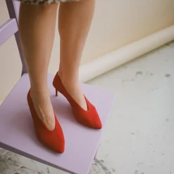 Schpitz Czółenka, Czerwony Zamsz