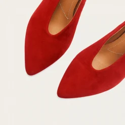 Schpitz Czółenka, Czerwony Zamsz