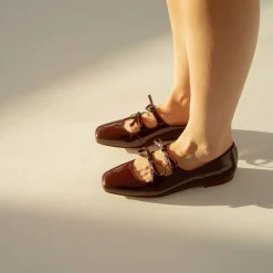 Shirley Baleriny, Bordowy Polysk