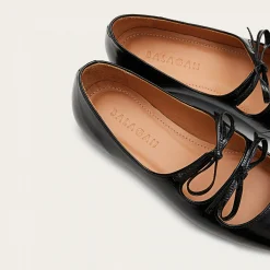 Shirley Baleriny, Czarny Polysk