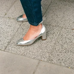 Sira Czółenka, Srebrny